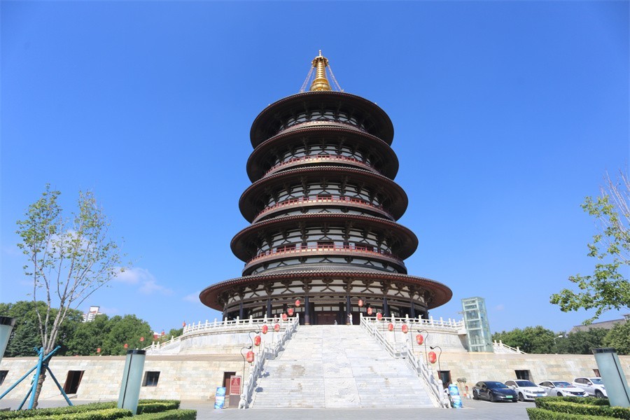 快闪雨后的洛阳主城区景象