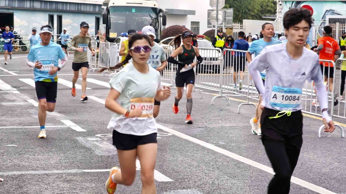 静安半程马拉松