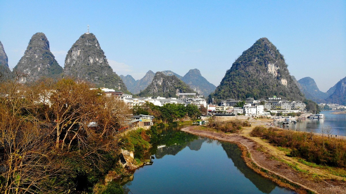 【航拍】俯瞰阳朔漓江风光