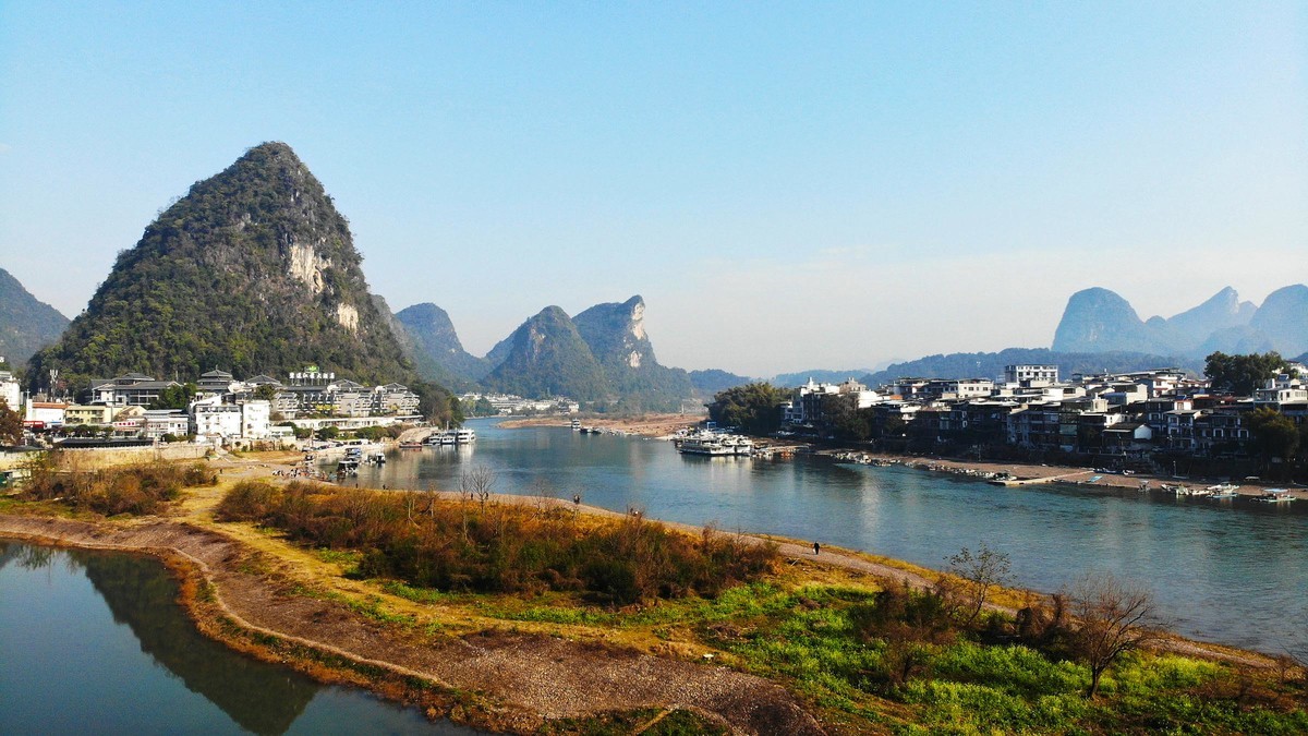 【航拍】俯瞰阳朔漓江风光