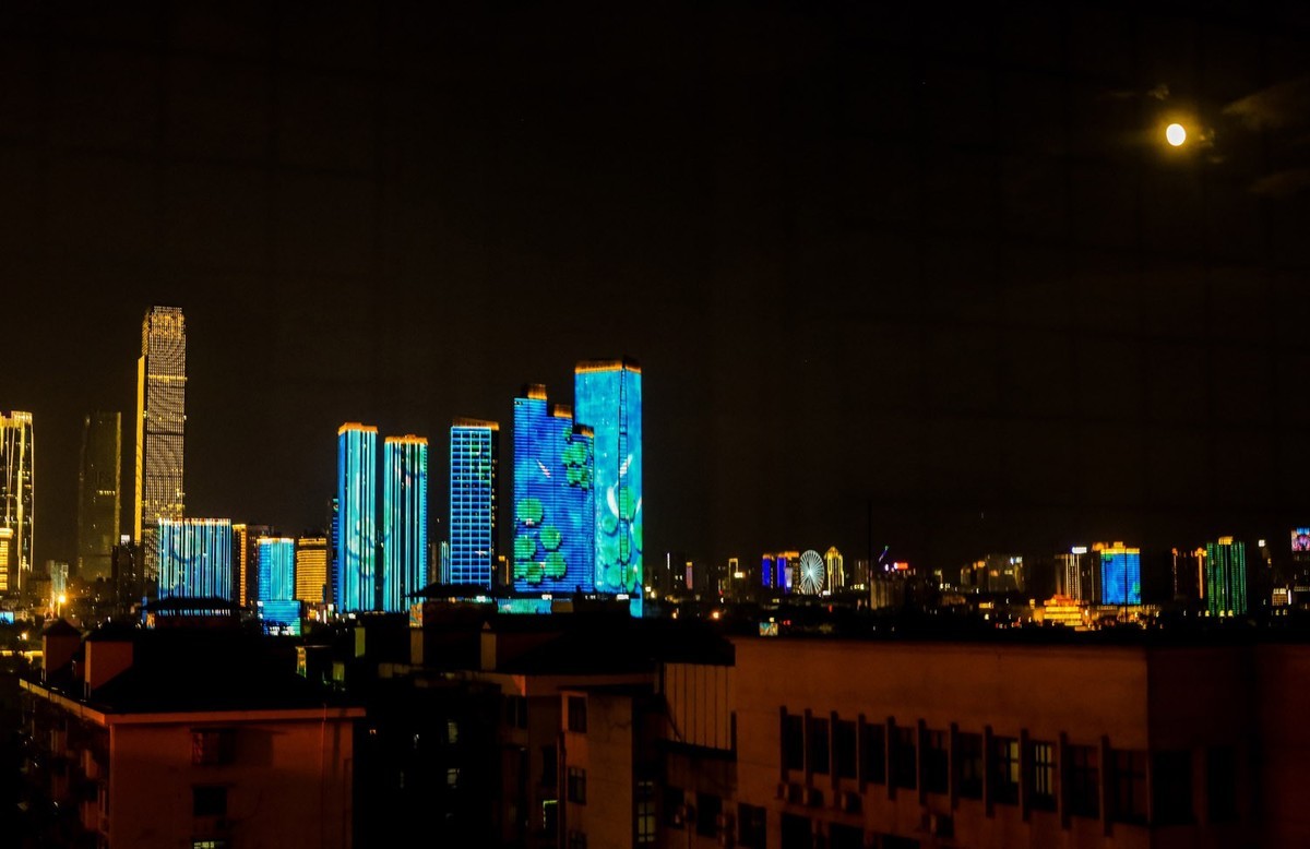 东南五省游之三十三——长沙湘江夜色