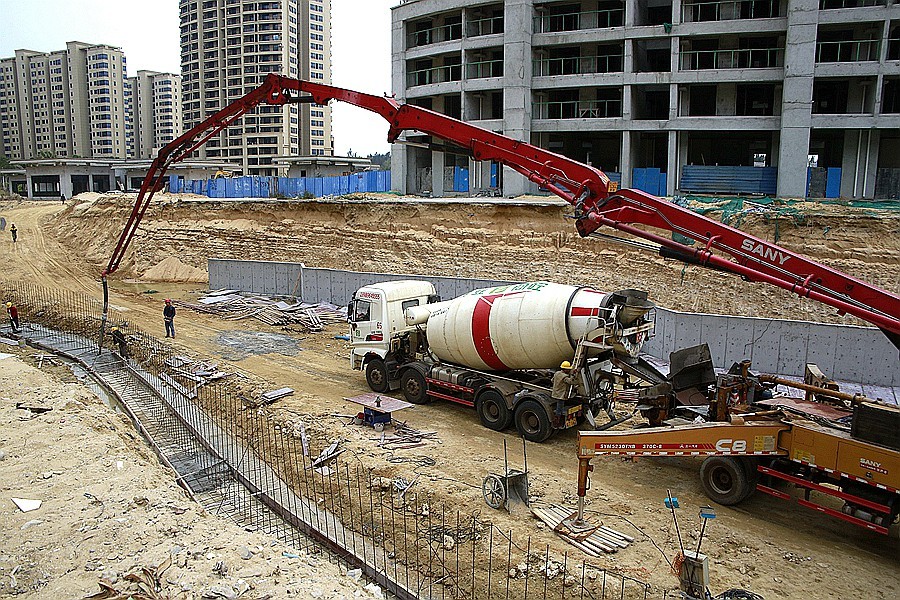 《不老松：忆海南游记》长島兰湾二期工程还在建设正浇筑河道牆！