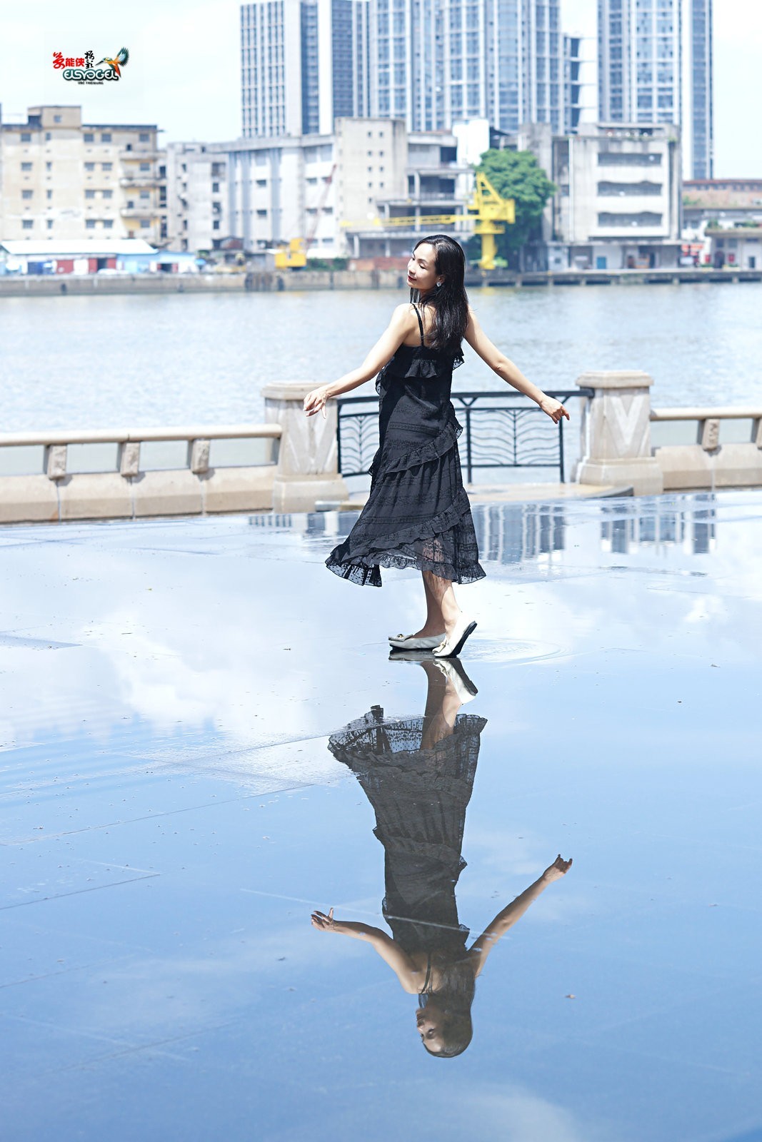 【水波观影美女】---小杨