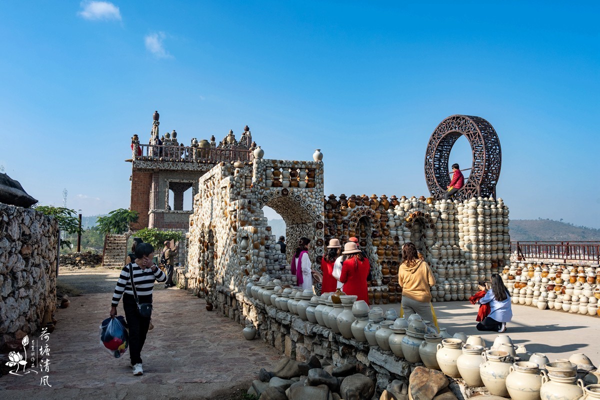 云南，建水县，贝陶山庄。