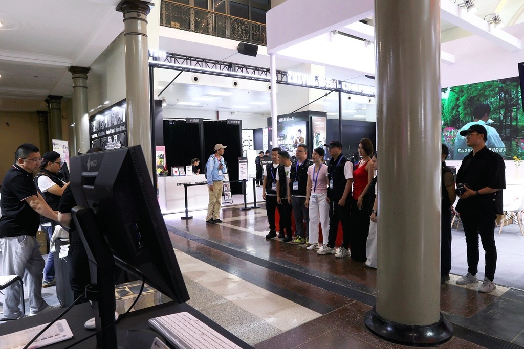 摄影器材展现场