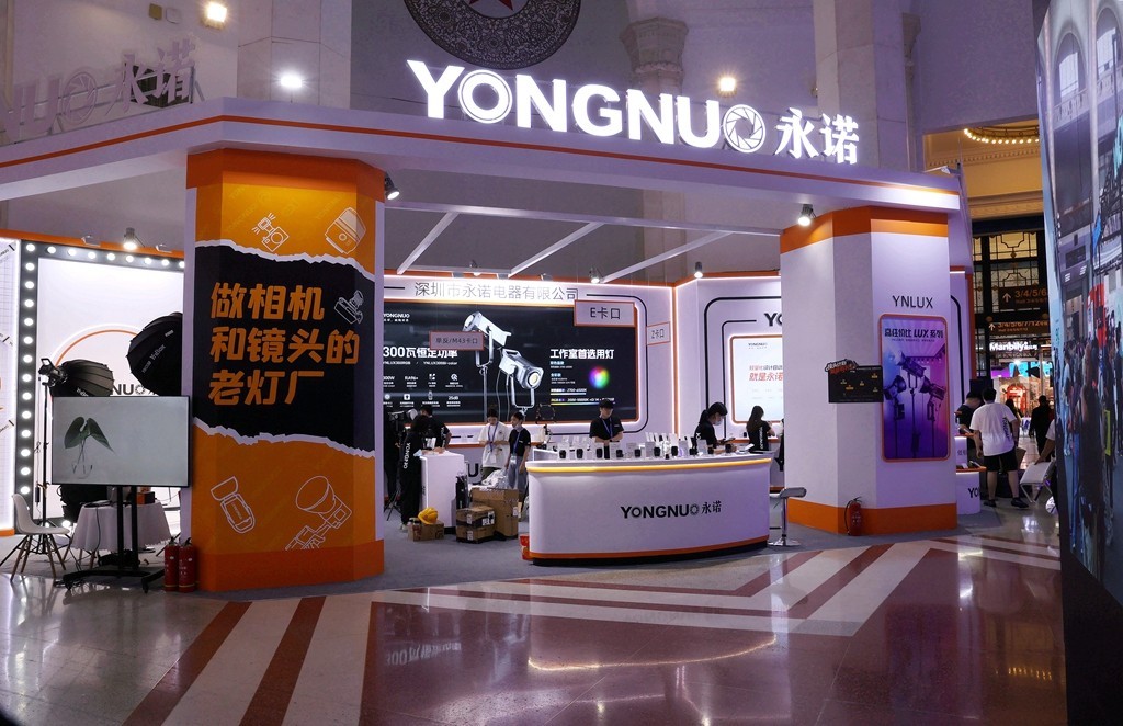 摄影器材展现场