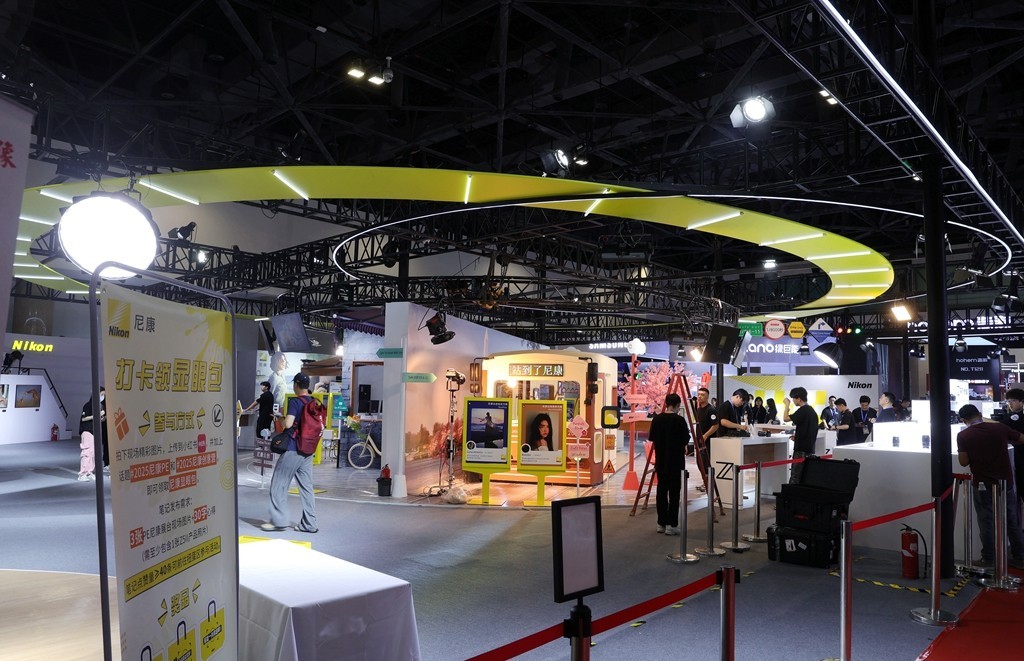 摄影器材展现场