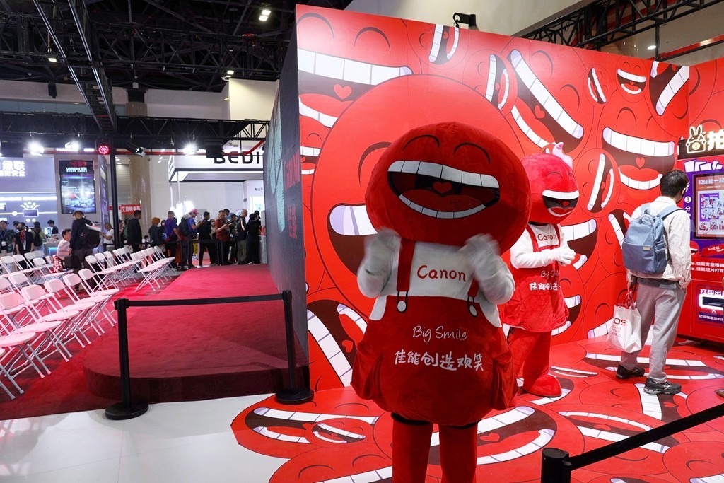 摄影器材展现场