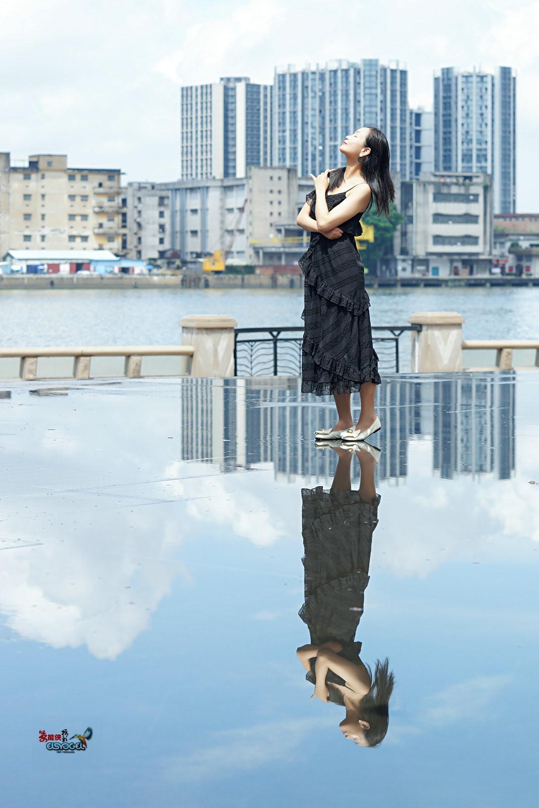 【水波观影美女】---小杨