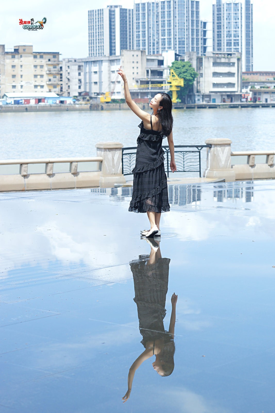 【水波观影美女】---小杨