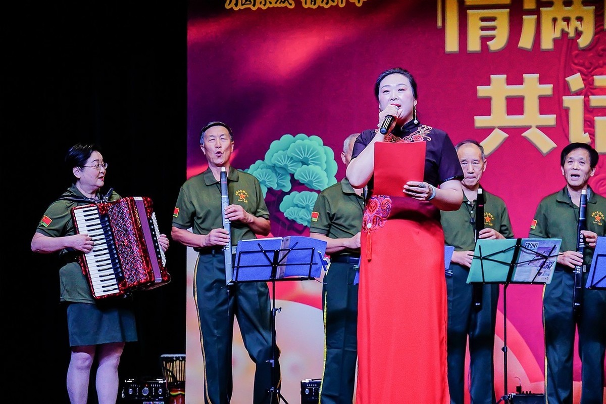 社区国庆中秋文艺晚会（一）