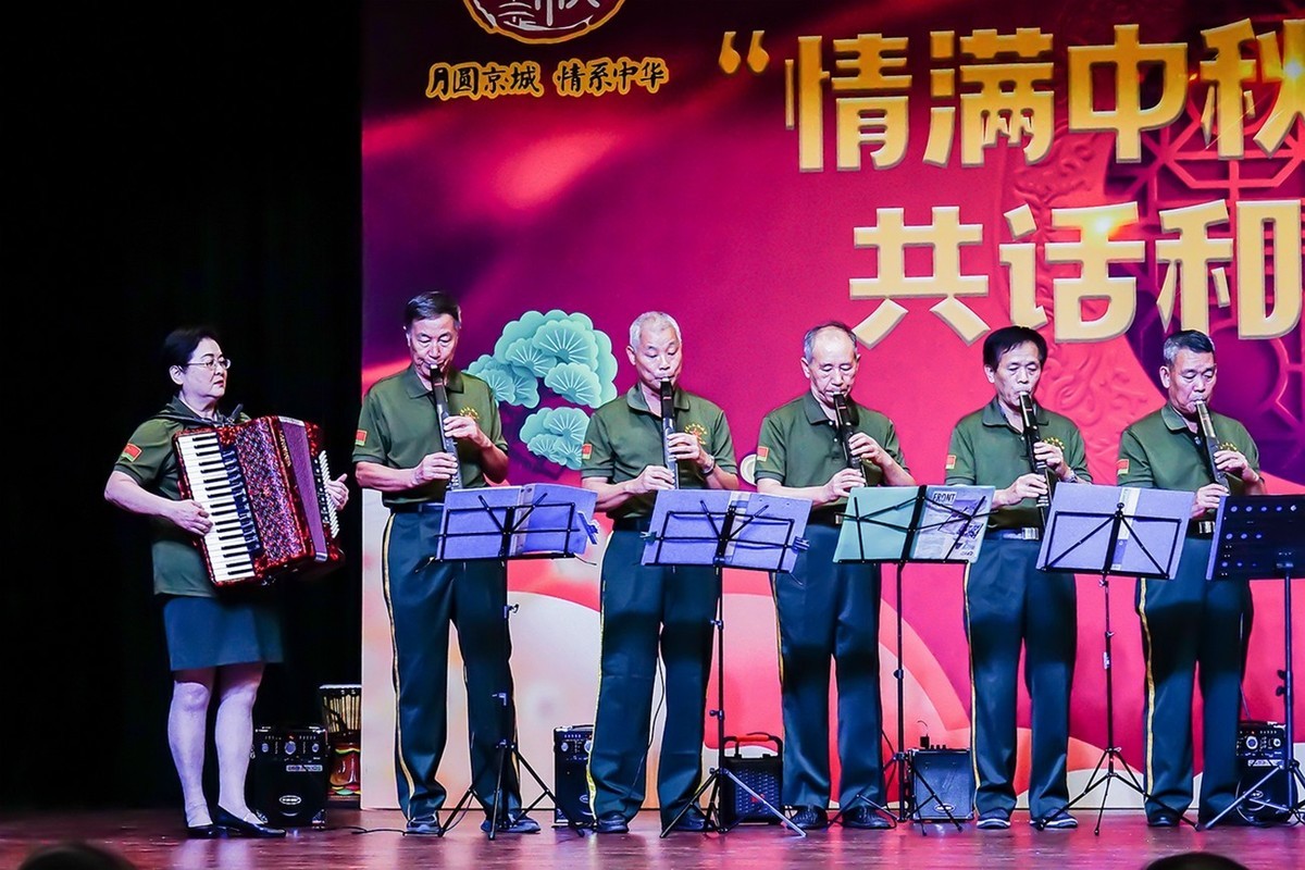 社区国庆中秋文艺晚会（一）