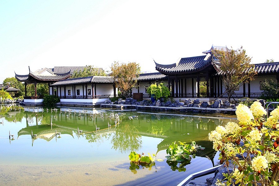 《不老松：纪实摄影》大美沧州系列報道：南川老街里还有个音乐喷泉花园！建筑风格有点