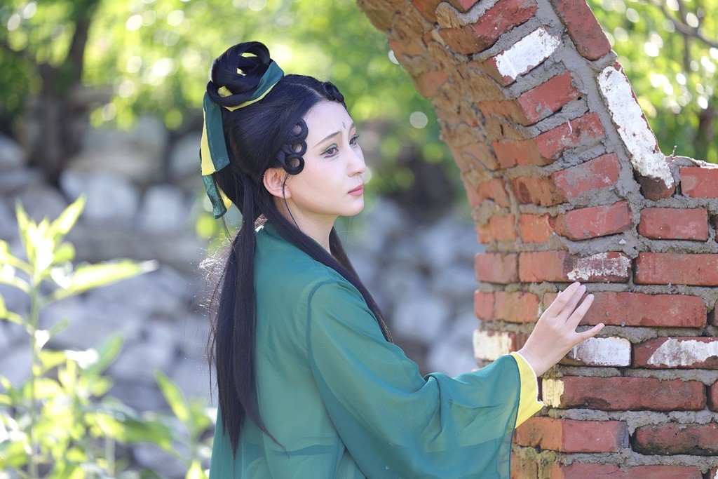 秋日房山露营基地的人像拍摄活动