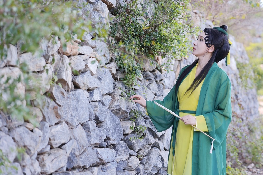 秋日房山露营基地的人像拍摄活动