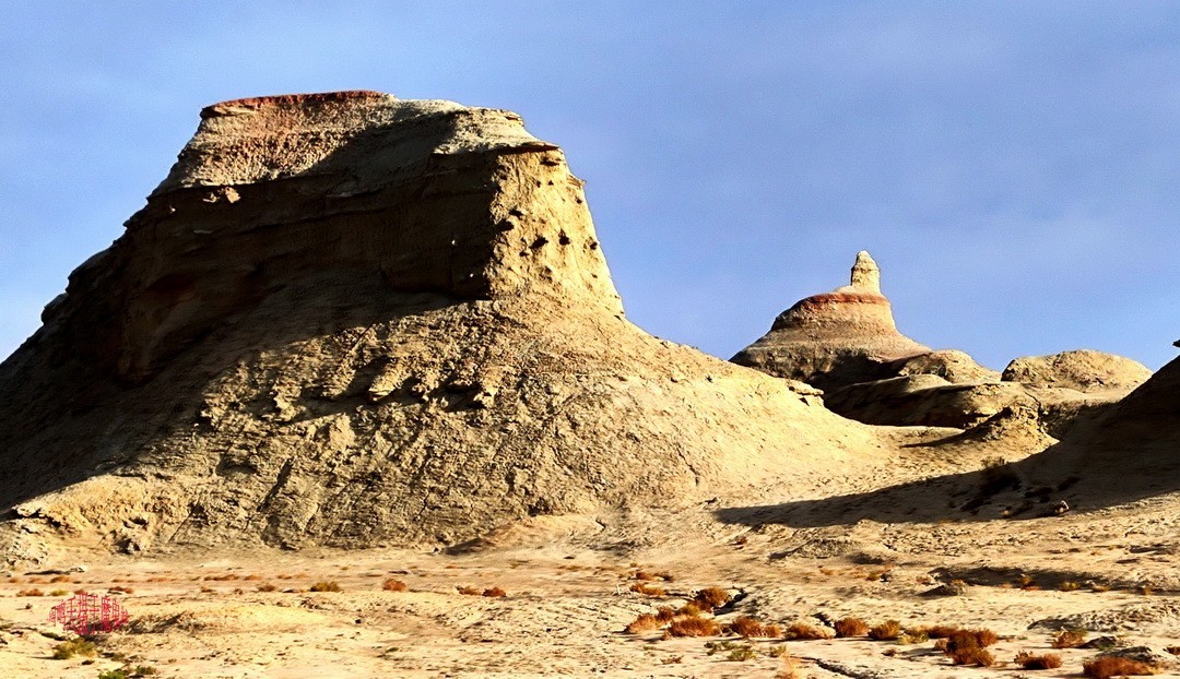 世界魔鬼城国家5A级旅游景区景区             周鸣天