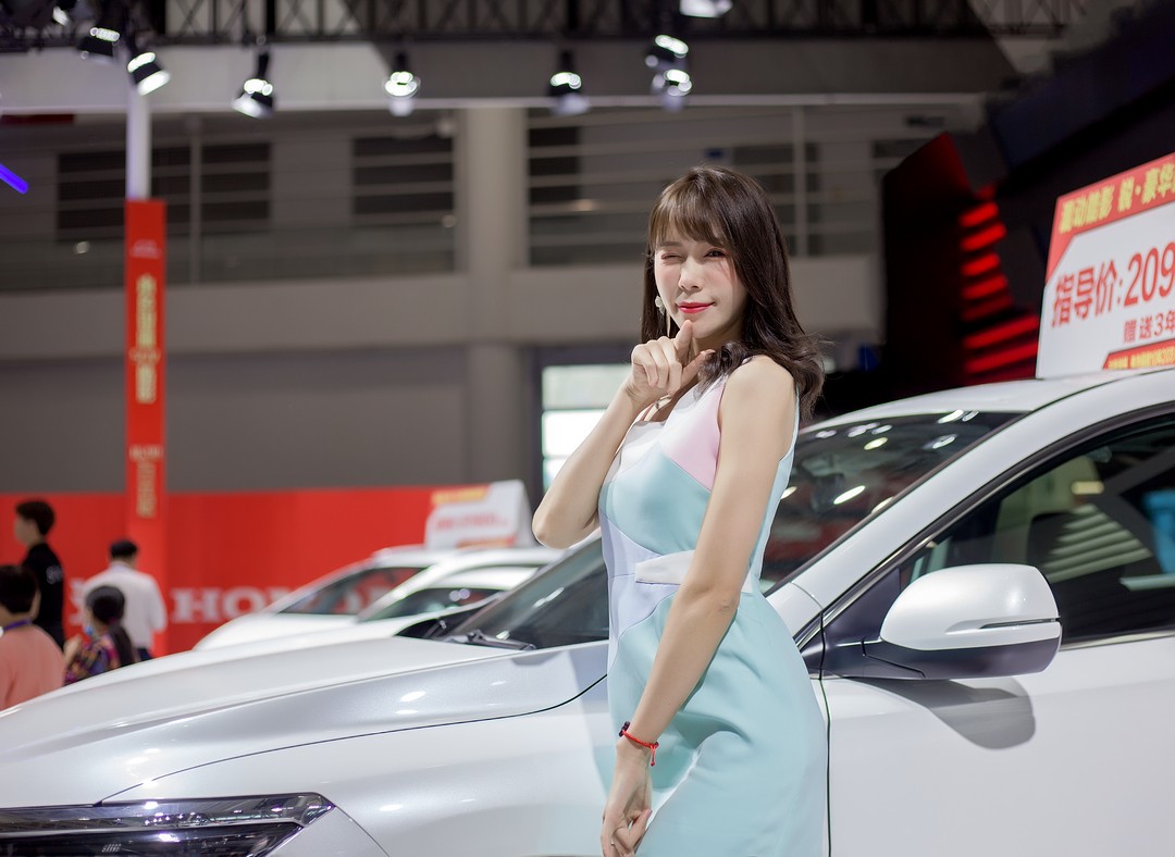 车展美模！
