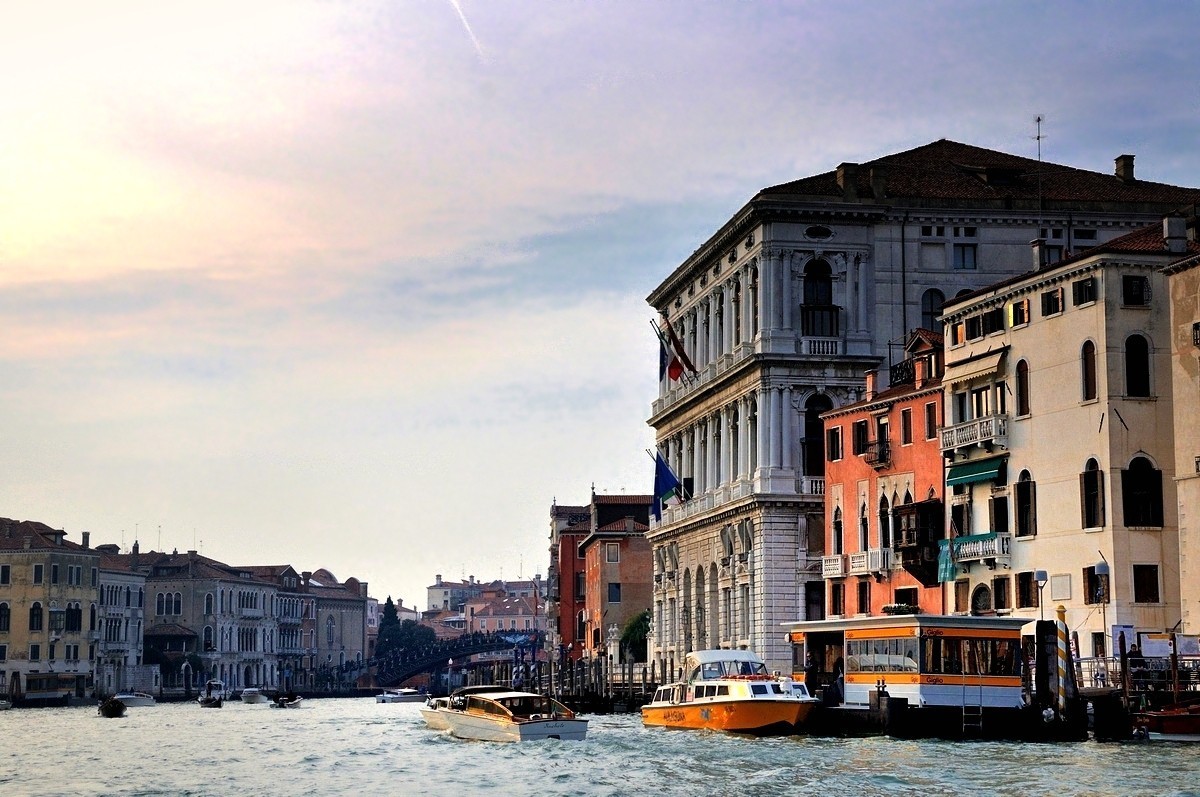 夕阳下的威尼斯水城