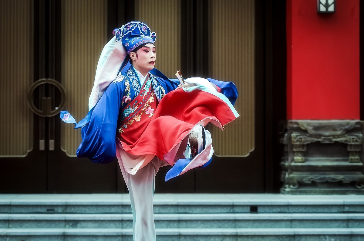 川剧折子戏：《摘红梅》