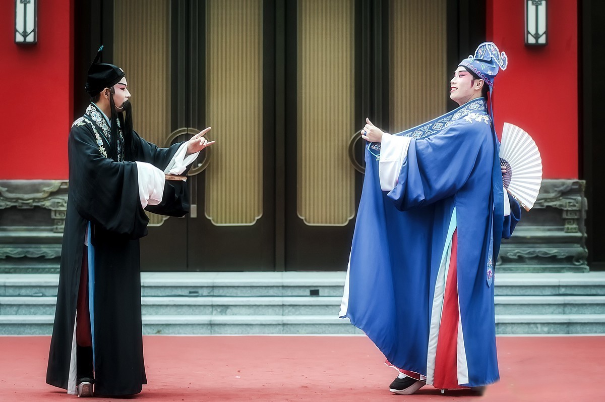 川剧折子戏：《摘红梅》