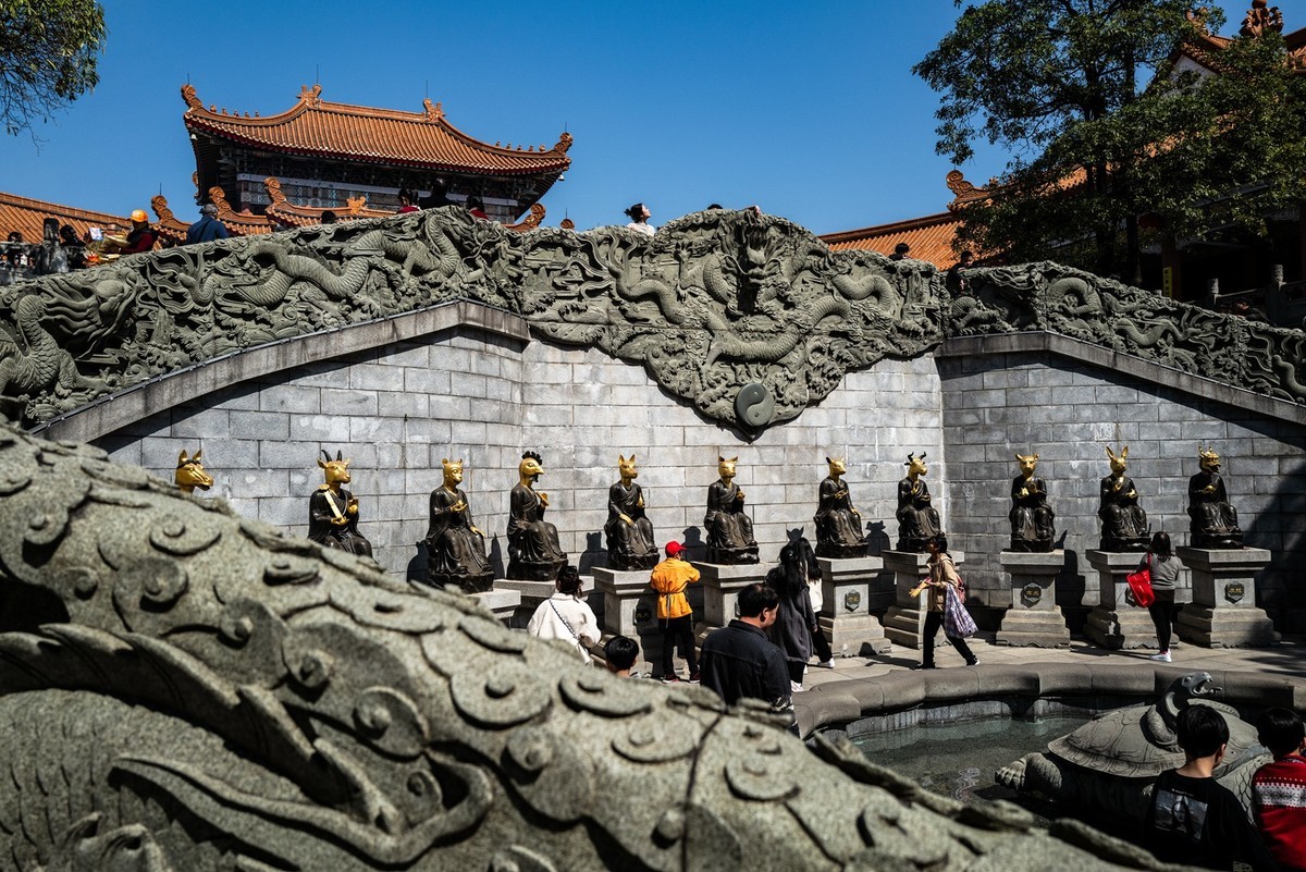 Lecia Q2 (广州玄缘道观) 年初三拜太岁