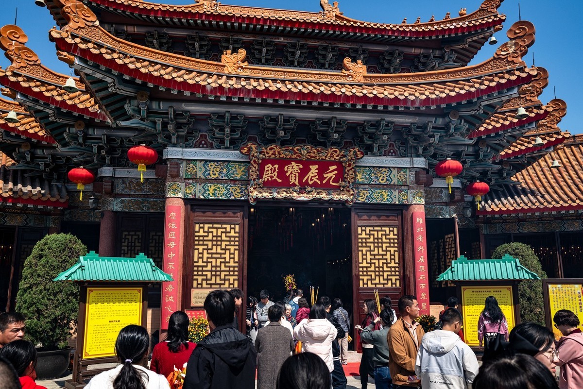 Lecia Q2 (广州玄缘道观) 年初三拜太岁