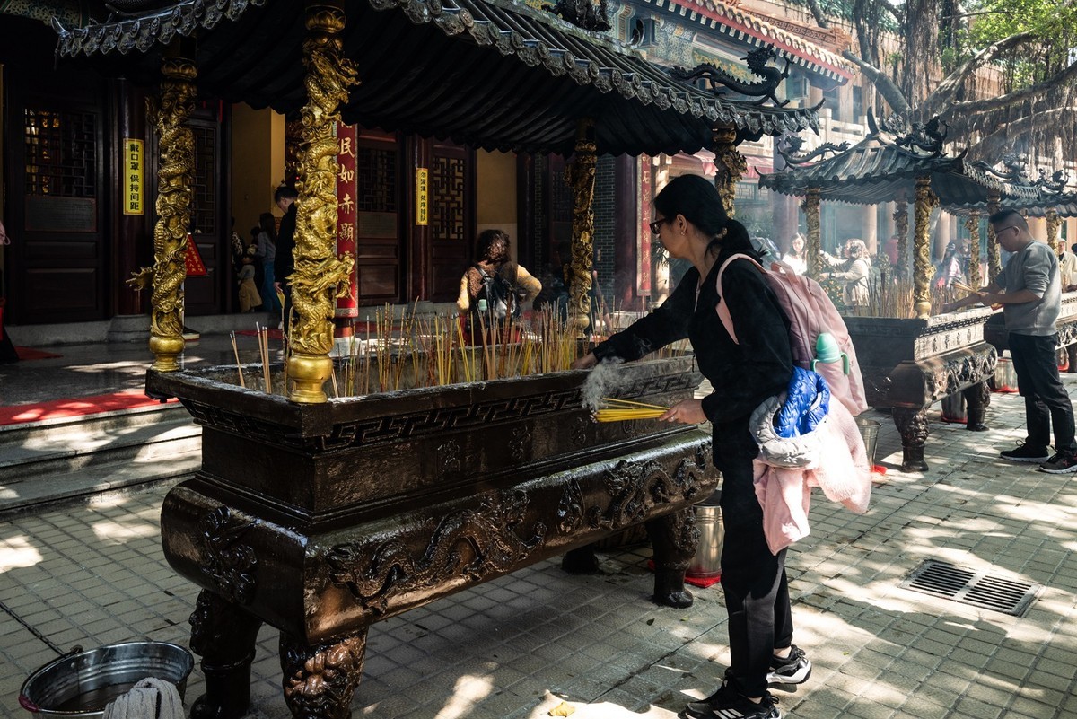 Lecia Q2 (广州玄缘道观) 年初三拜太岁