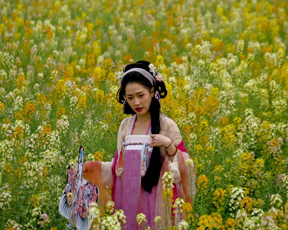 油菜花人像