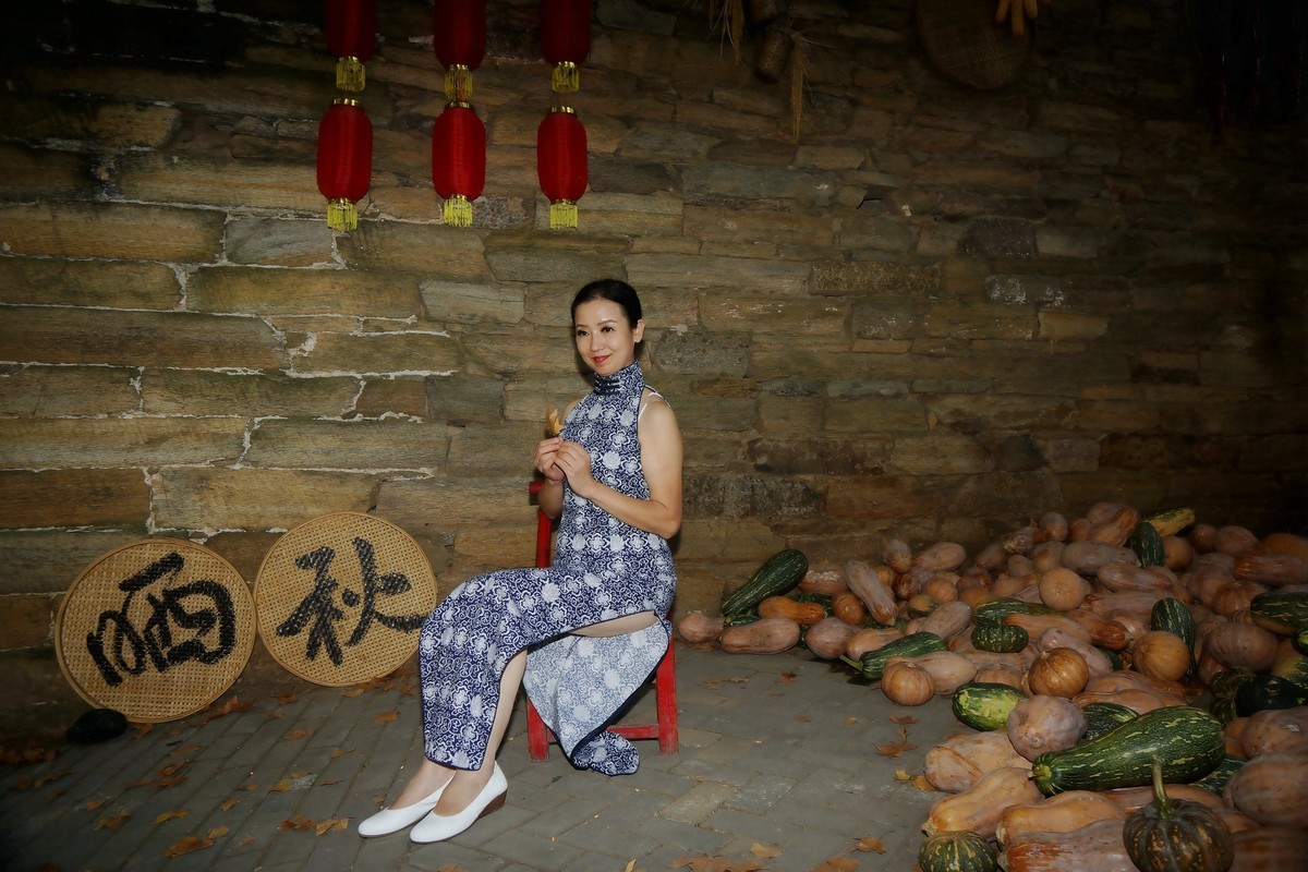 环境人像---黄陂大余湾的美女！