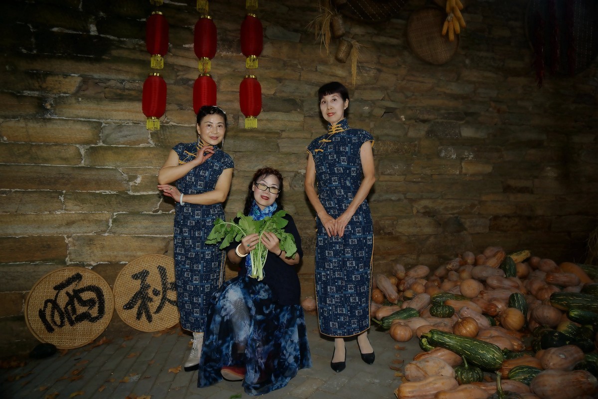 环境人像---黄陂大余湾的美女！