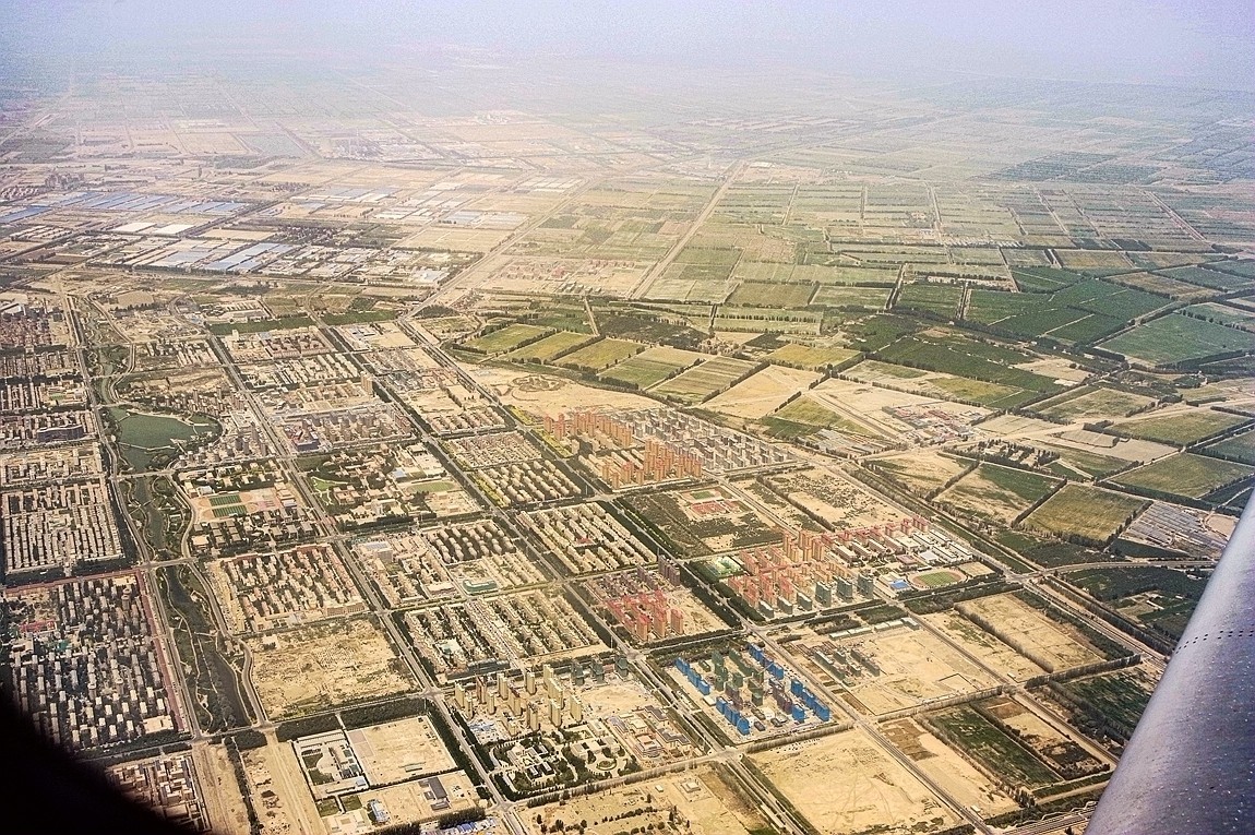 从库尔勒经塔里木到伊宁【2】俯瞰沙漠中的城市.公路