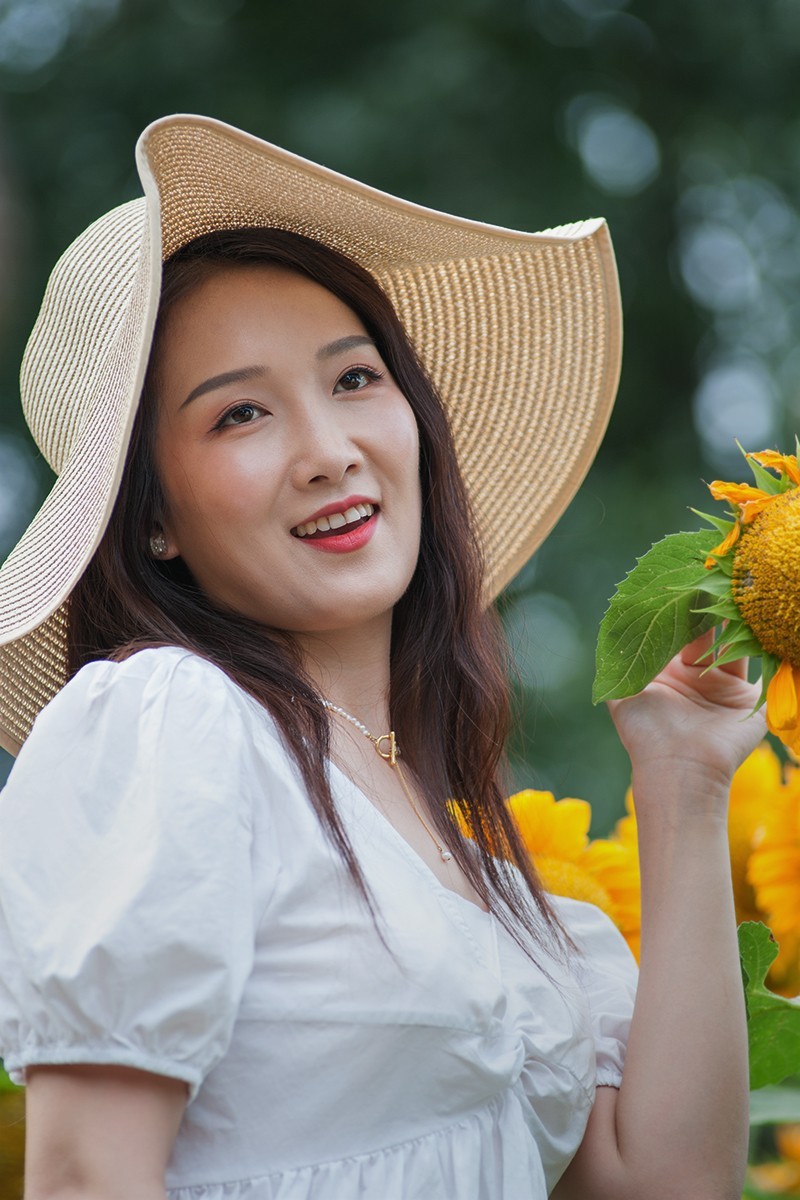 葵花园中的人像作业