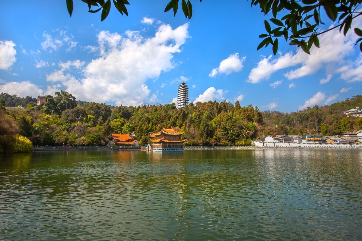 2025-03-28云南保山易罗池，文笔塔（一）