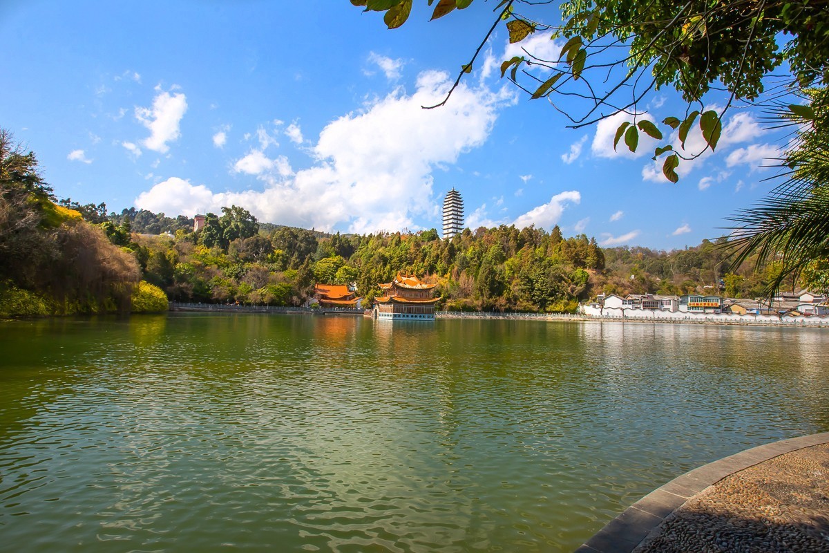 2025-03-28云南保山易罗池，文笔塔（一）