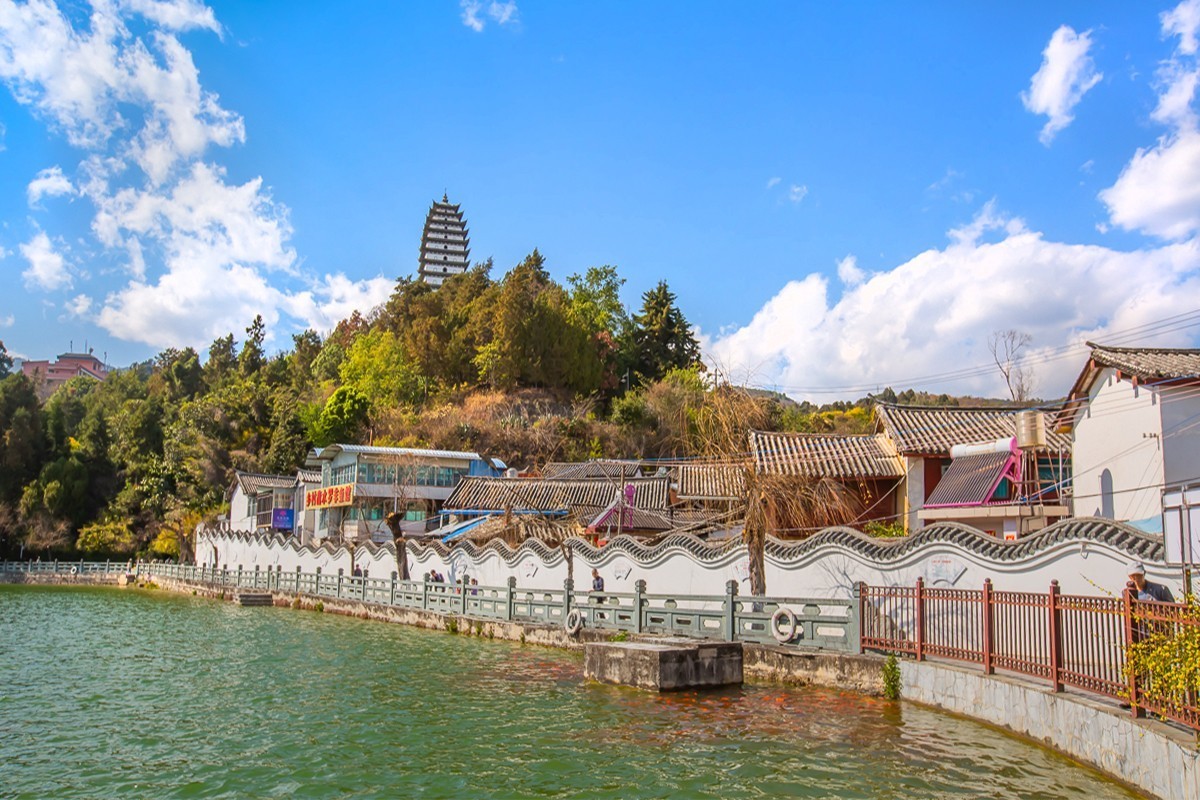 2025-03-28云南保山易罗池，文笔塔（一）