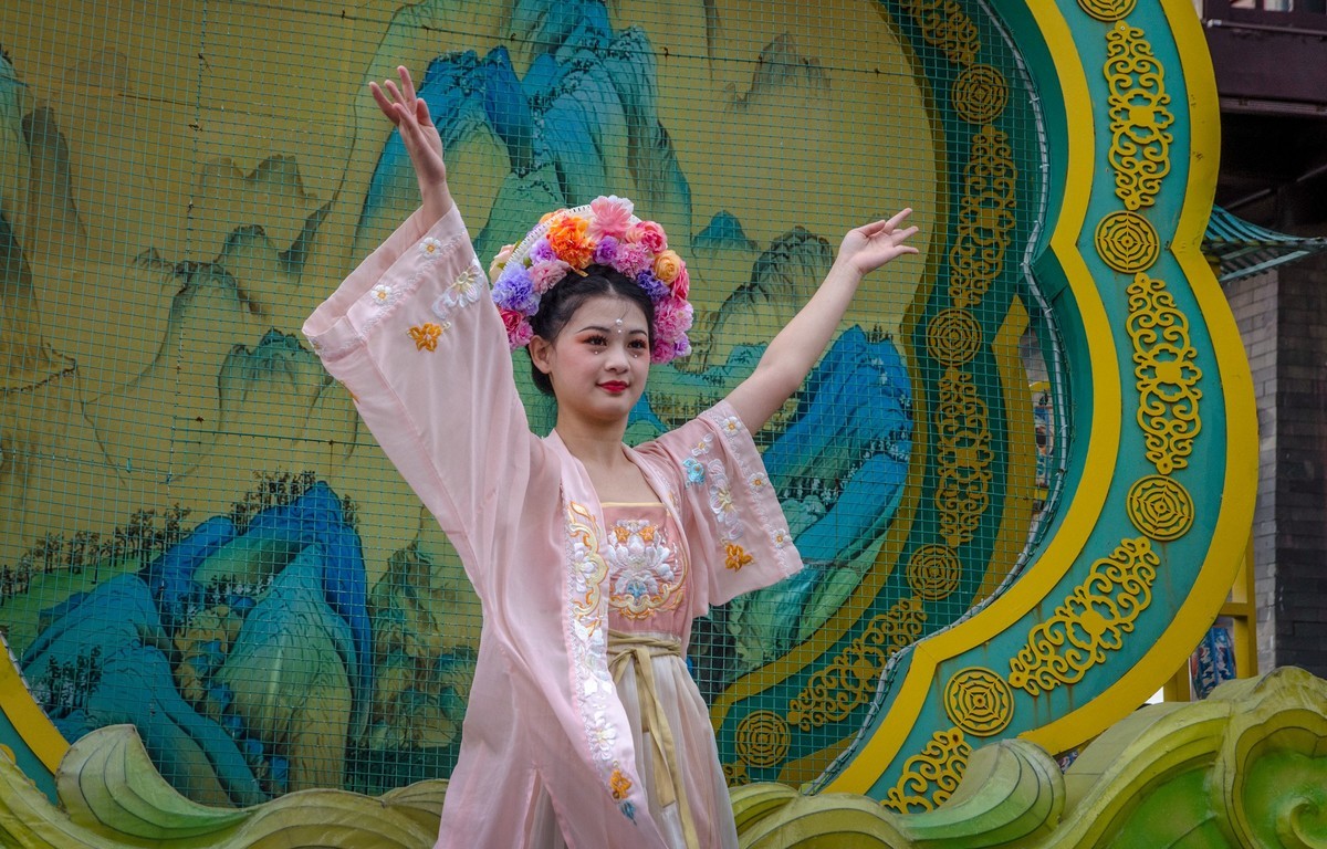 灯会演出人像（九）