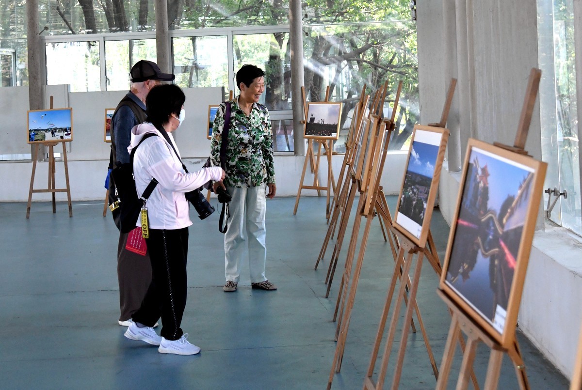 老人们的书画展