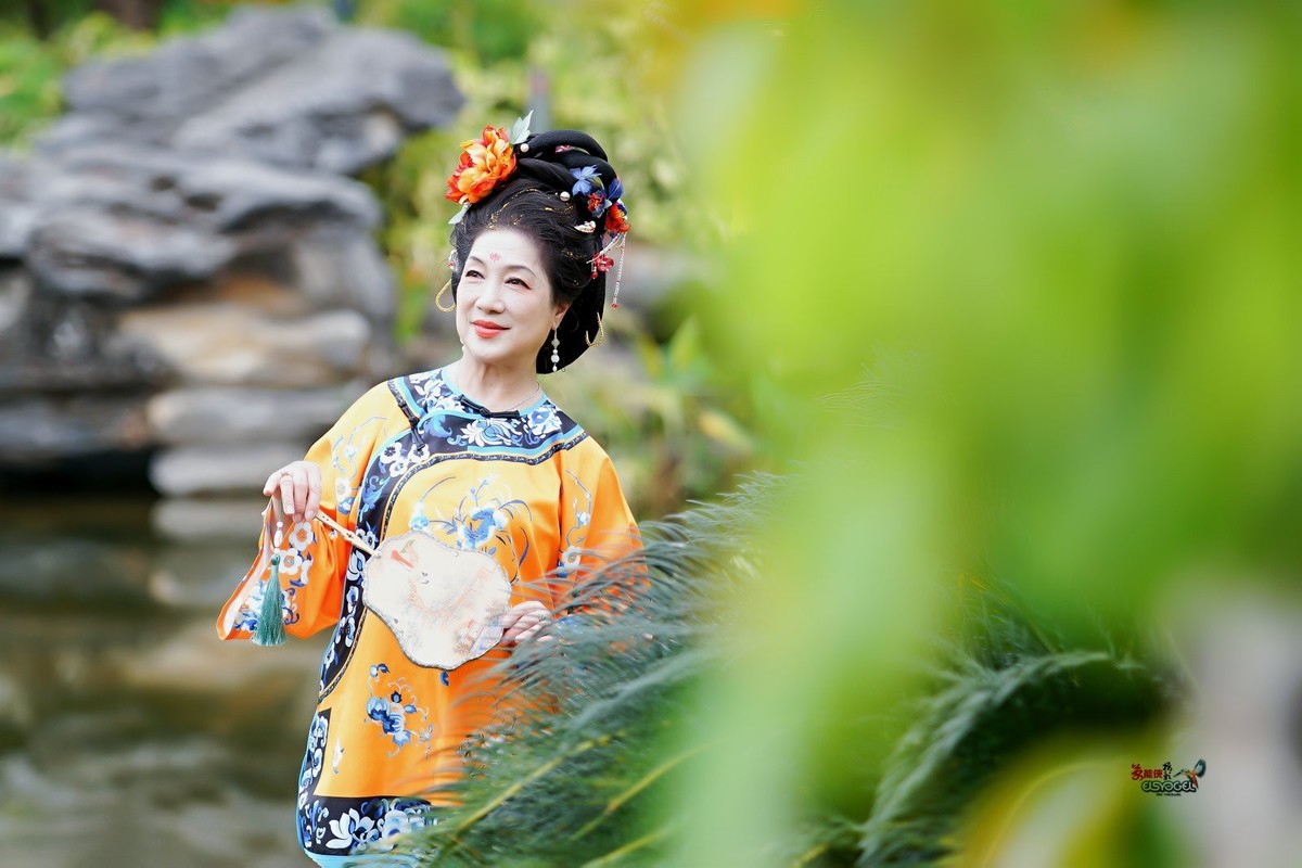 【后花园清汉美女】---丽英