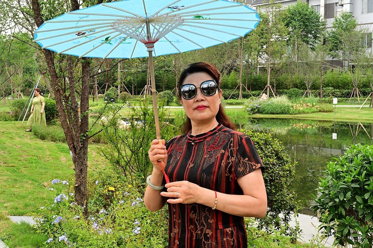 [ 成 都 易 园 ] { 40 }