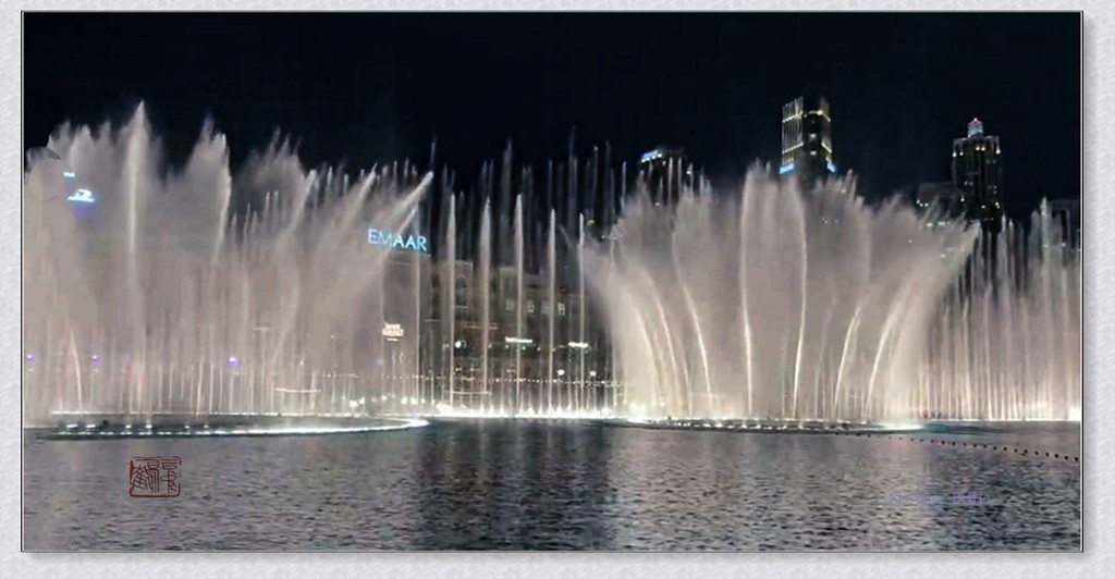 在哈利法塔上看到的-阿联酋之旅