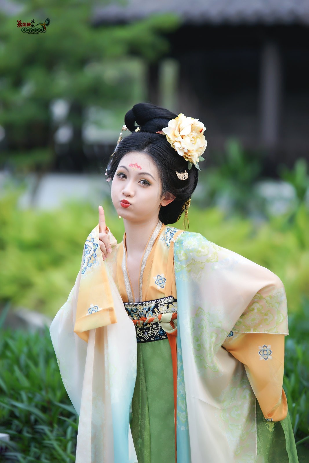 【可爱唐风少女】---小覔