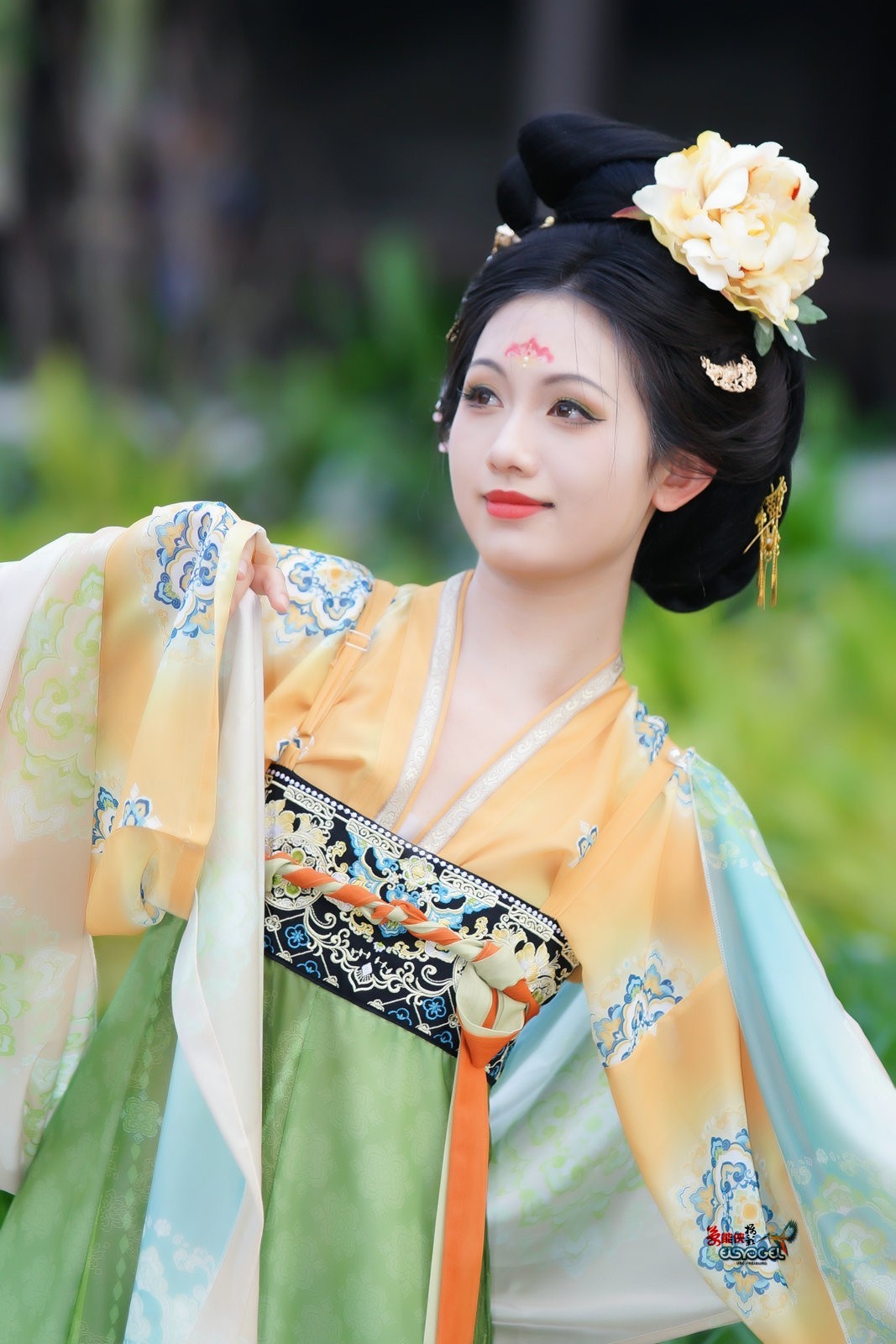 【可爱唐风少女】---小覔