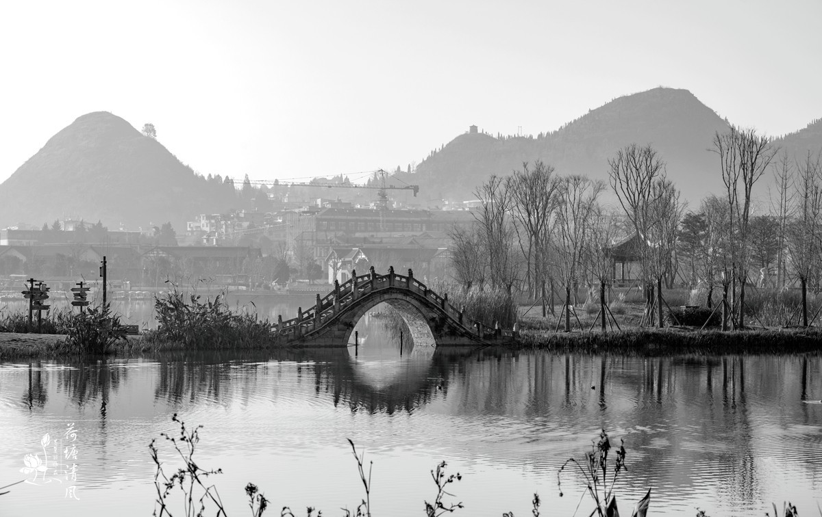 南明故都，香涛故里；加油之城。山水画卷，水墨安龙。