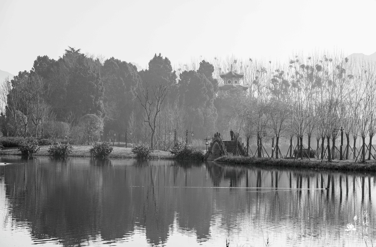 南明故都，香涛故里；加油之城。山水画卷，水墨安龙。