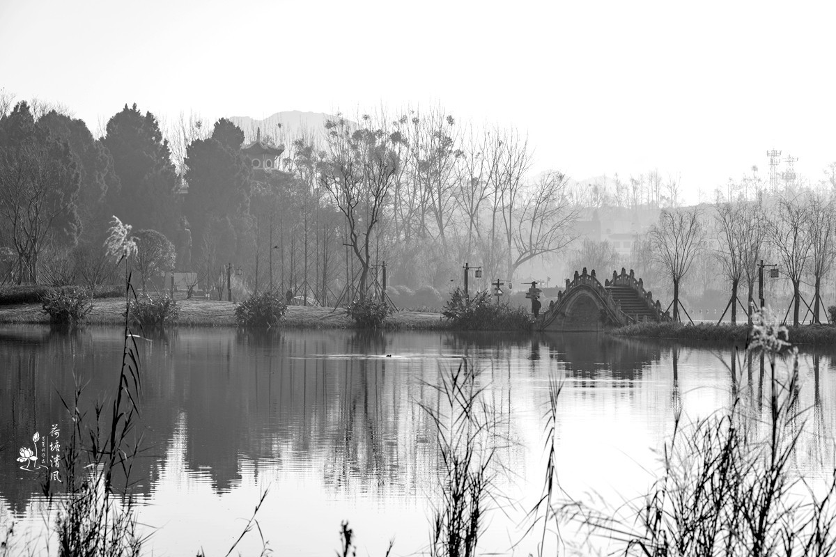 南明故都，香涛故里；加油之城。山水画卷，水墨安龙。