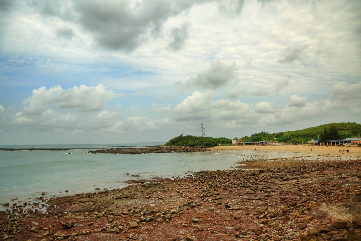 怪石滩风景（广西防城港）