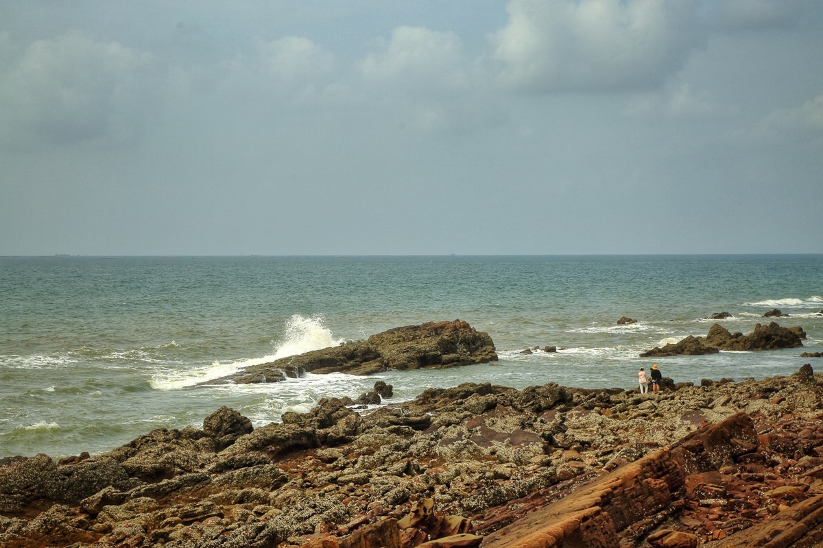 怪石滩风景（广西防城港）