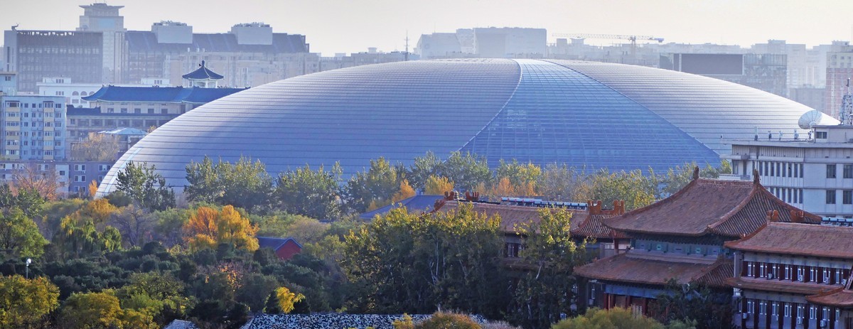 在景山顶鸟瞰京城秋景