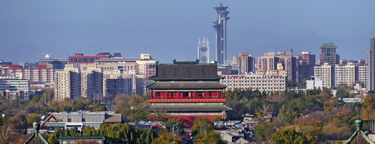 在景山顶鸟瞰京城秋景