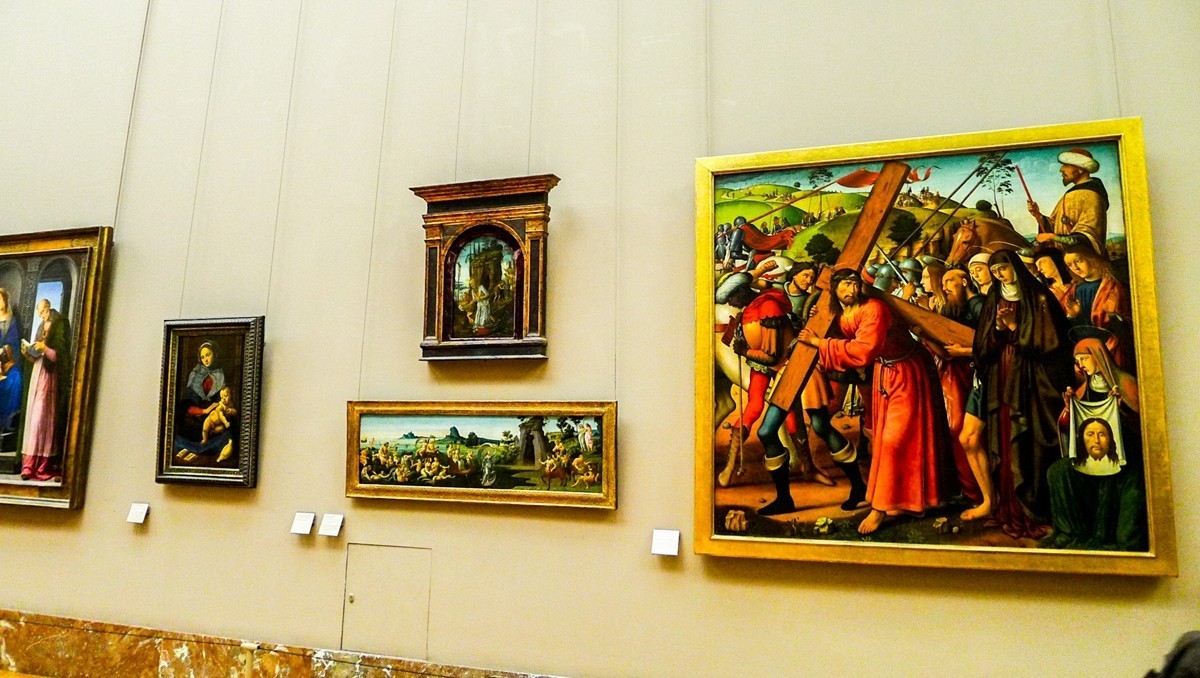 “卢浮宫”简影